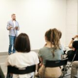 Public speaking efficace: 4 regole per parlare in pubblico e avere successo